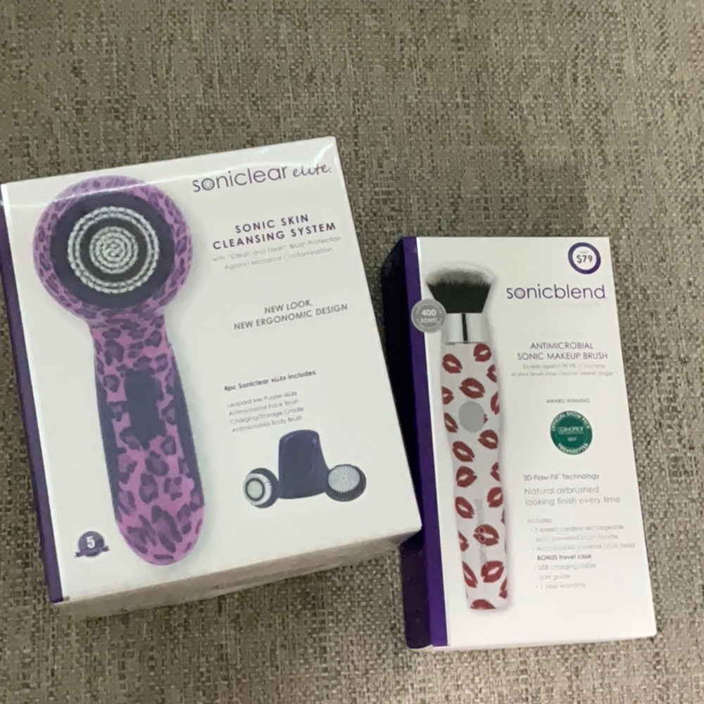 Soniclear Elite cleaning system with Sonicblend brush